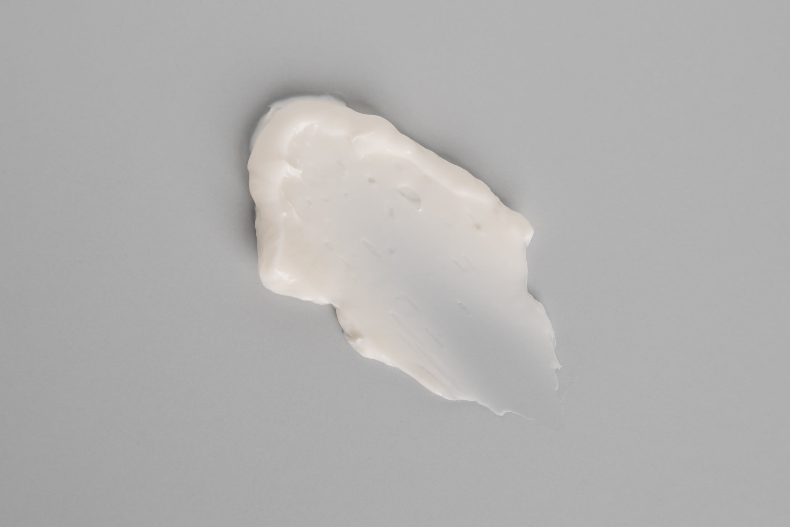 Choosing the Right Skin-Care Product: Moisturizing Cream vs. Hydrating Gel
